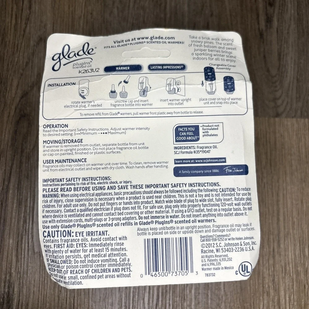 Glade PLUGINS Shimmering Spruce Balsam Fir Juniper Scented Oil 2 Refill 1 Warmer